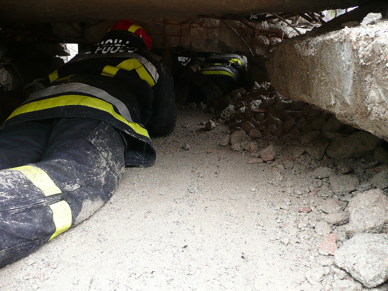 VVF Pinzolo - ricerca in macerie 