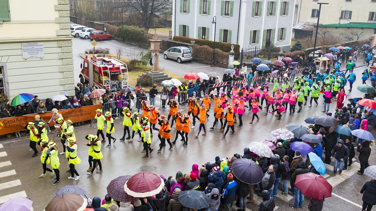 Tione Gran Carnevale Giudicariese 2016 e