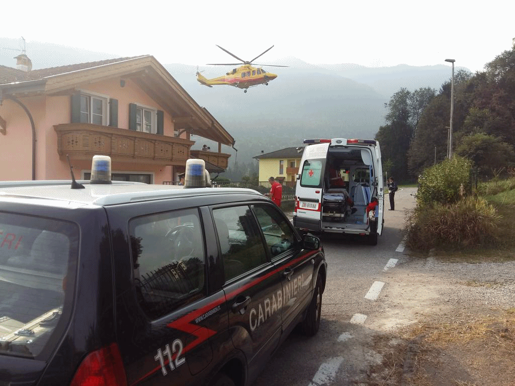 accoltella il padre arrestato