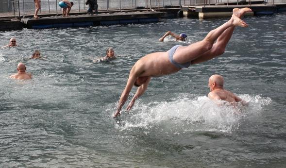 tuffo della merla - lago di Ledro