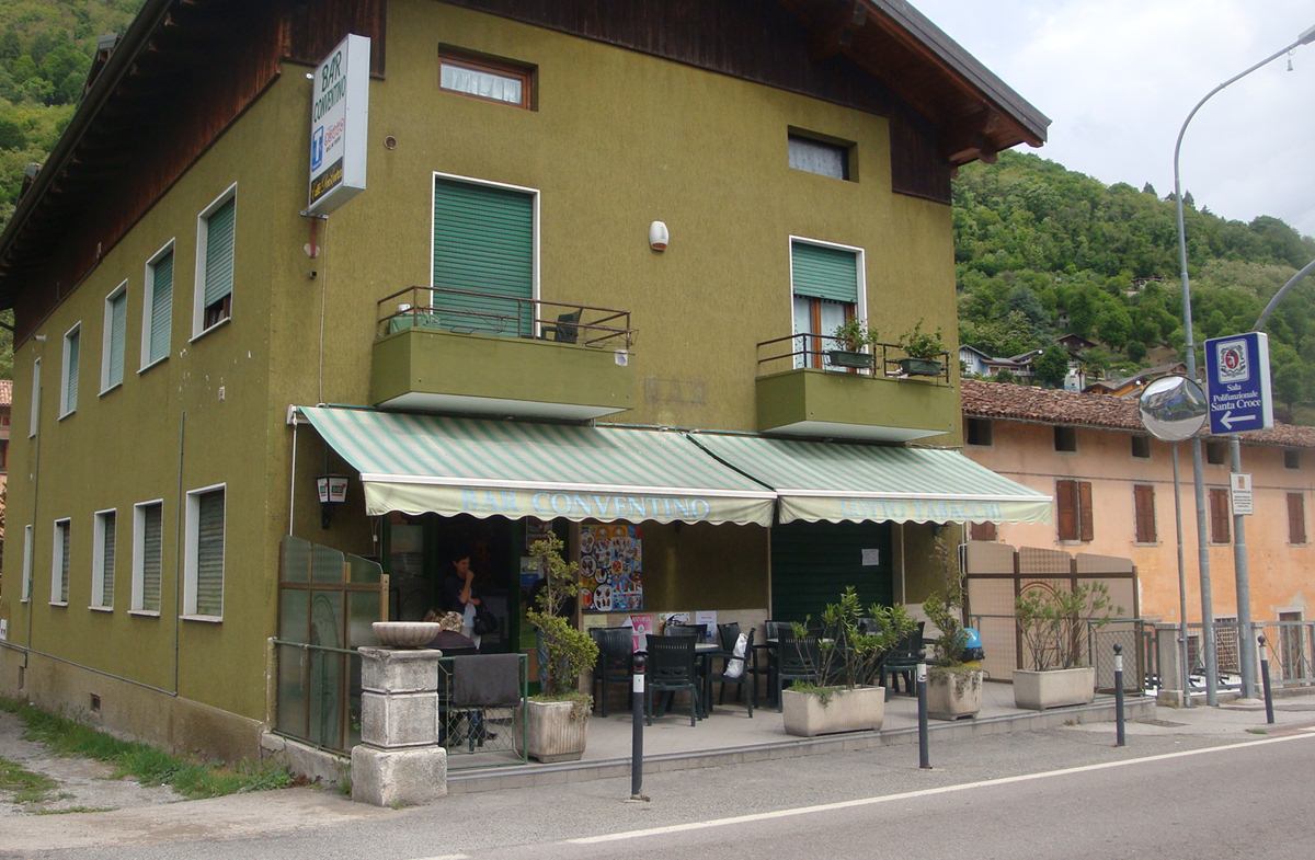 Bar Coventino chiuso per  furto. A Lodrone ladri in azione nella notte