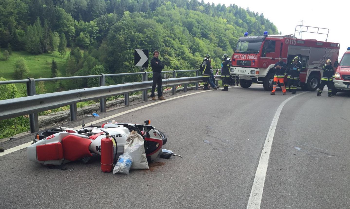 incidente moto roncone