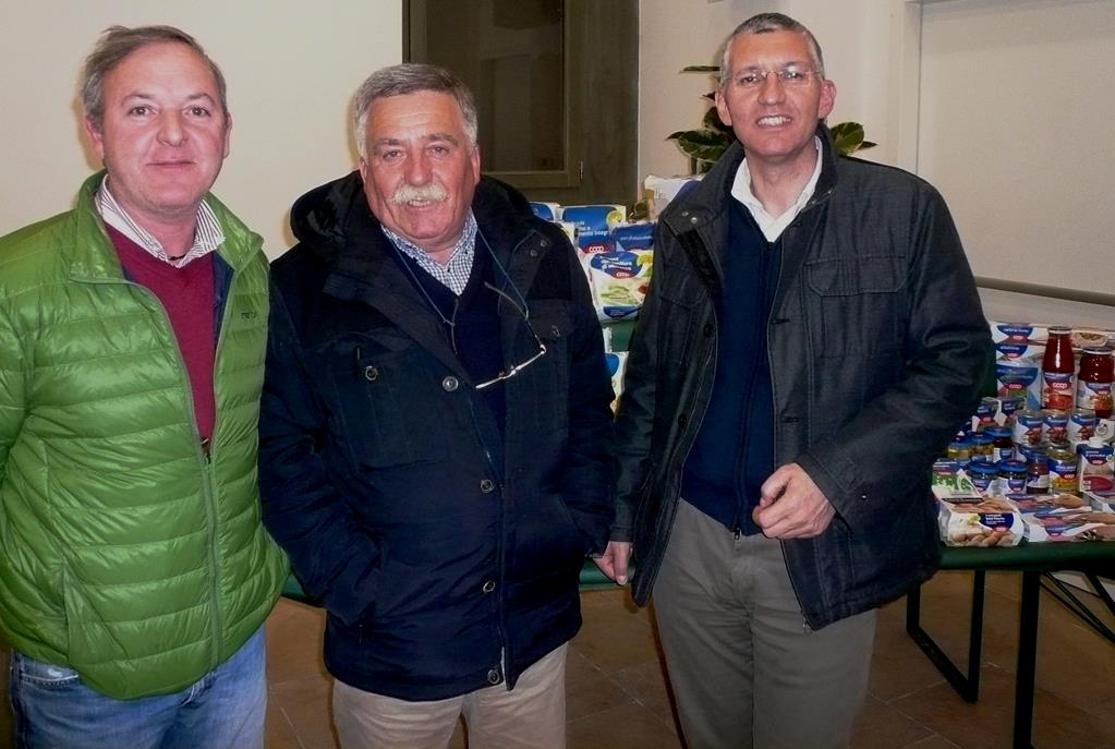 Il presidente Ornello Binelli tra il suo vice Agostino Lorenzetti e il tecnico Sait Giorgio Smaniotto