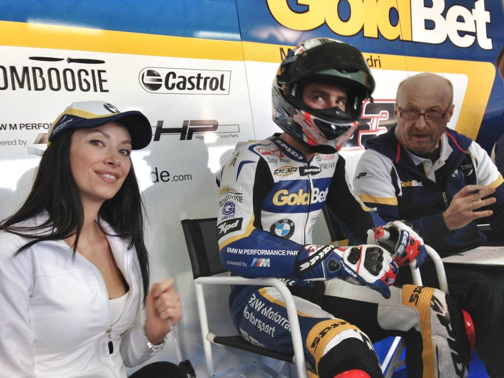 Manuela Raffaetà con Marco Melandri 1