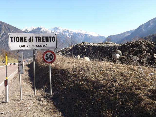 Tione di Trento deposito materiale inerte