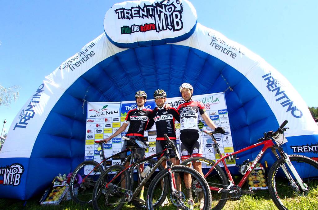 podio maschile val di Non bike . foto Matteo Ciaghi b