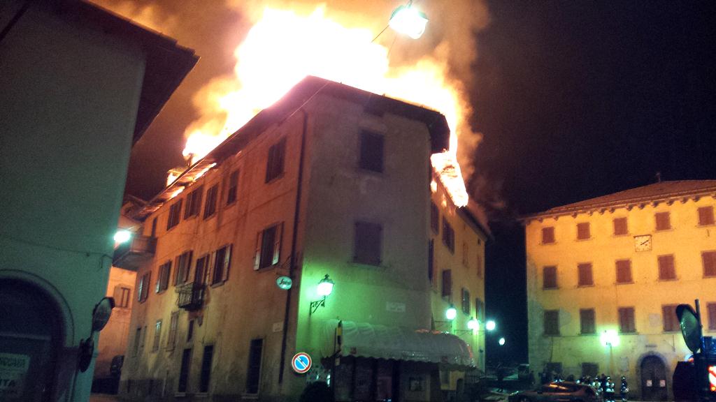 Tione incendio a Brevine 2015