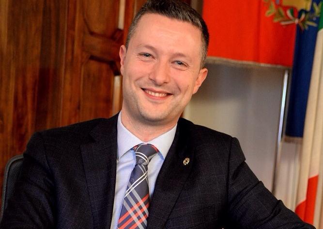 Mattia Gottardi Sindaco di Tione - Copia