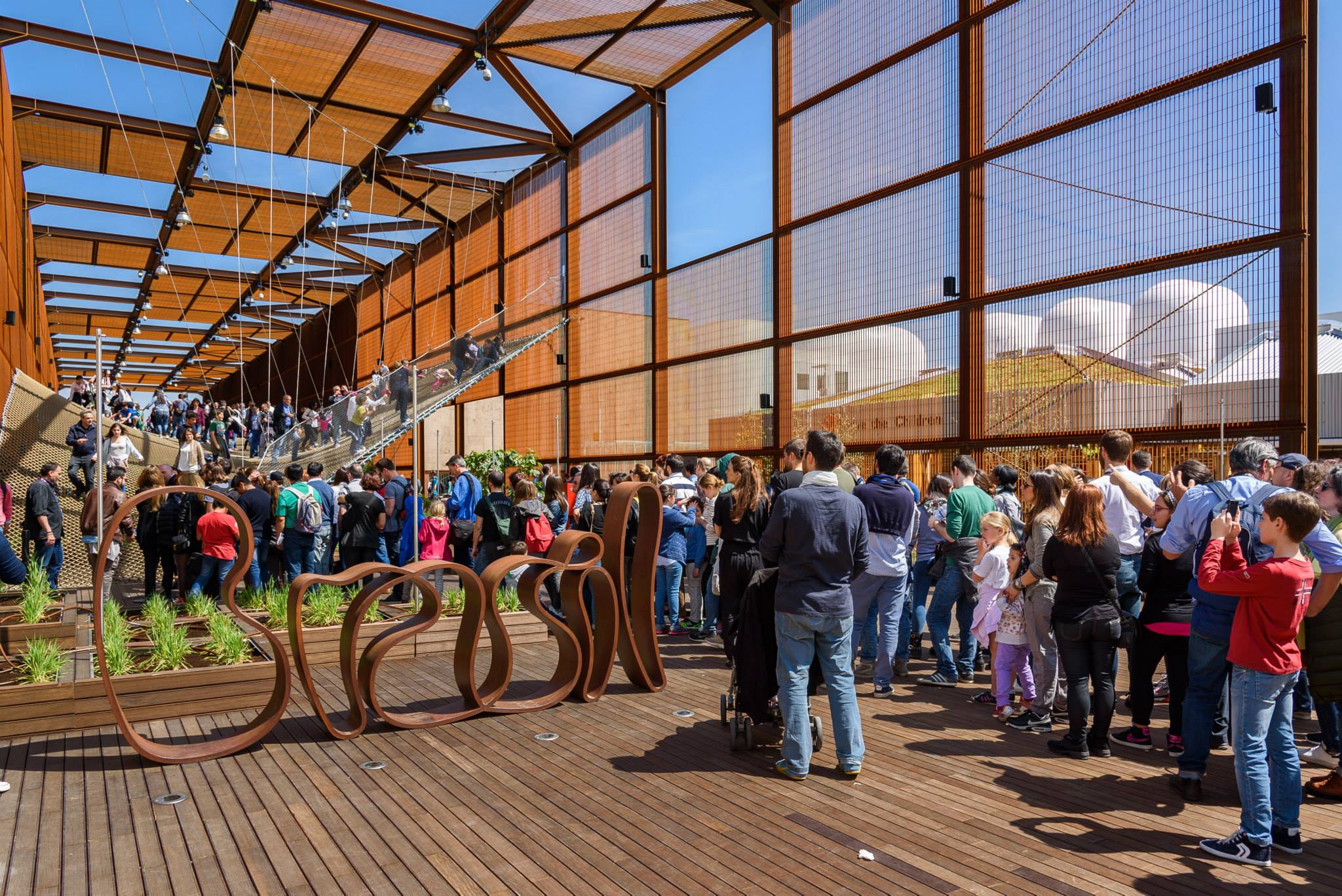 Il messaggio e l'eredità di Expo - Gli equivoci sulla carne e gli insetti. Dal Blog di Marco Zulberti