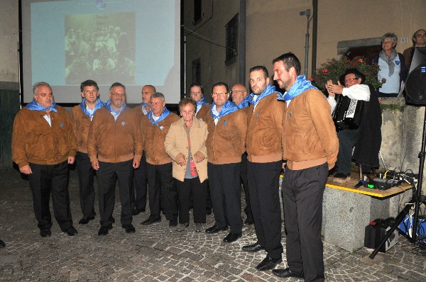 coro azzurro di Strada2015
