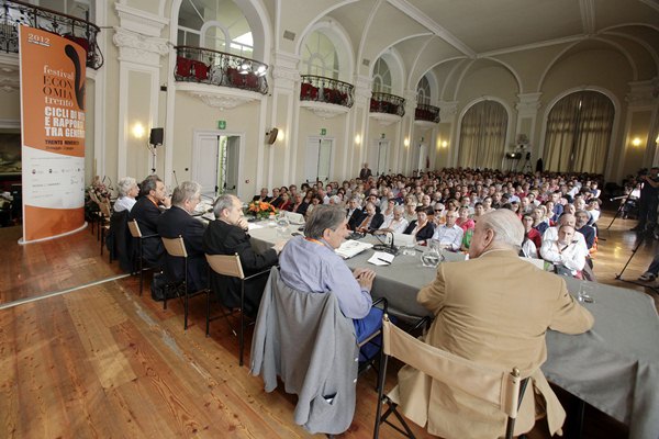 Andrea CARANDINI Innocenzo CIPOLLETTA  Gilberto CORBELLINI Massimo EGIDI Alessandro LATERZA Salvatore ROSSI Armando MASSARENTI 1