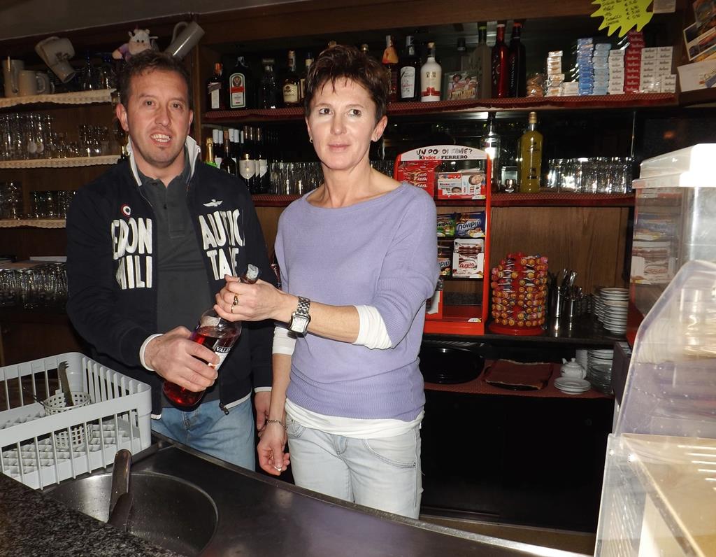 Bar Snoopy Bondo paese deslotizzato