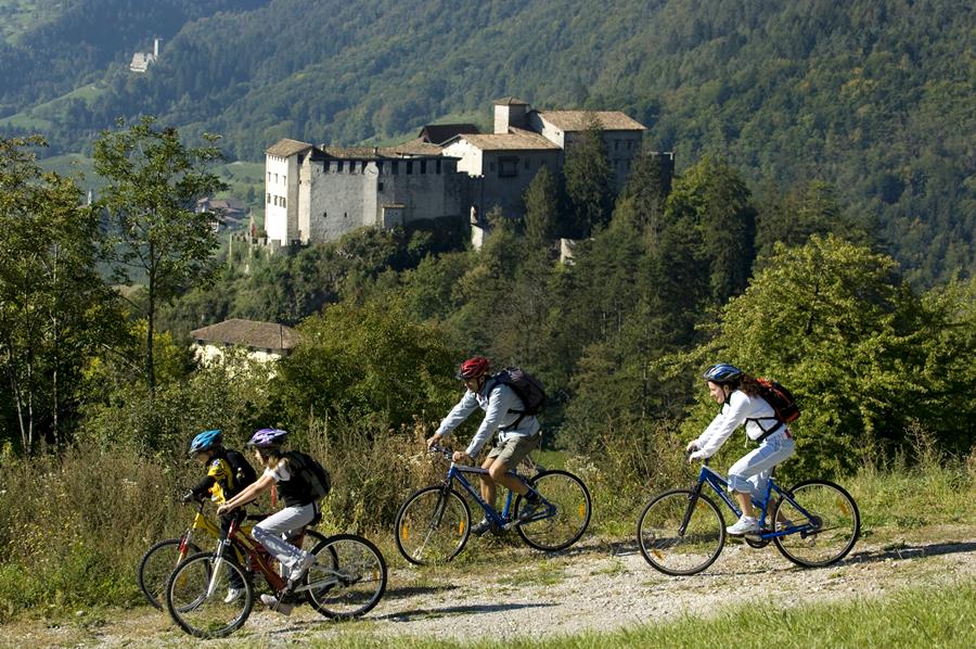 Castel Stenico - Mobilità vacanza -Ronny Kiaulehn