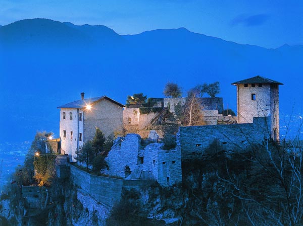 Castello SanGiovanni di Bondone