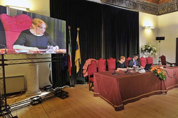 Silvia VEGETTI FINZI introduce Paolo PERAZZOLO