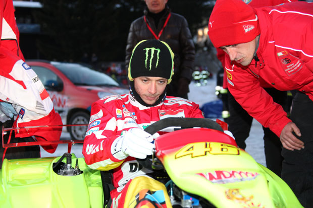 Valentino rossi sul kart a Madonna di Campiglio