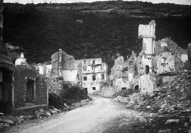 Vallarsa  - paesaggi di guerra - trentino grande guerra