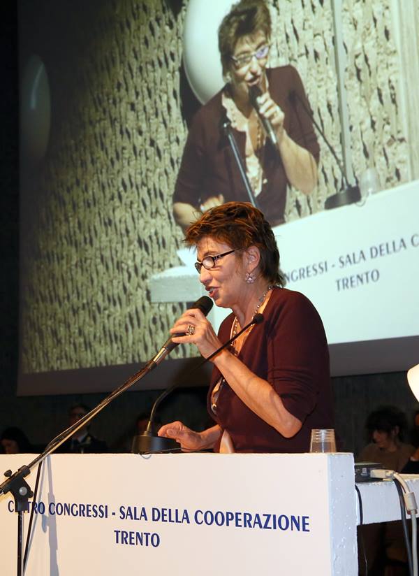 Violenza sulle donne limportanza della rete e il contributo del teatro. Incontro con Serena Dandini e le protagoniste dello spettacolo Ferite a morte 5b