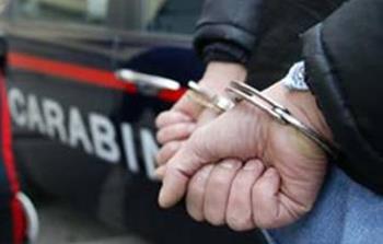 carabinieri-manette-ai-polsi