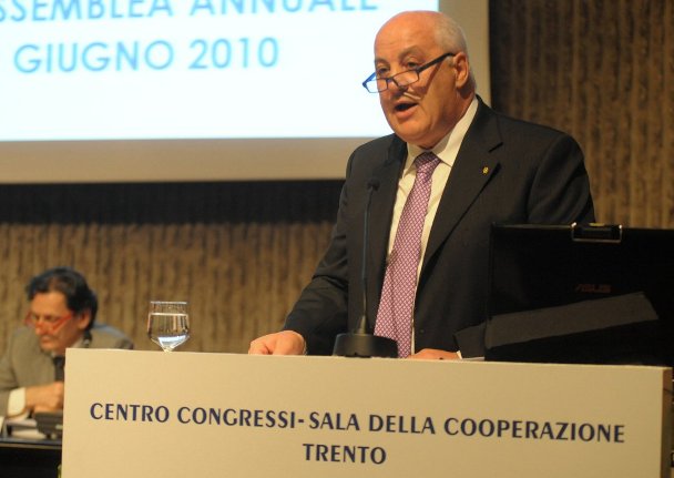 diego schelfi presidente federazione cooperative trentine