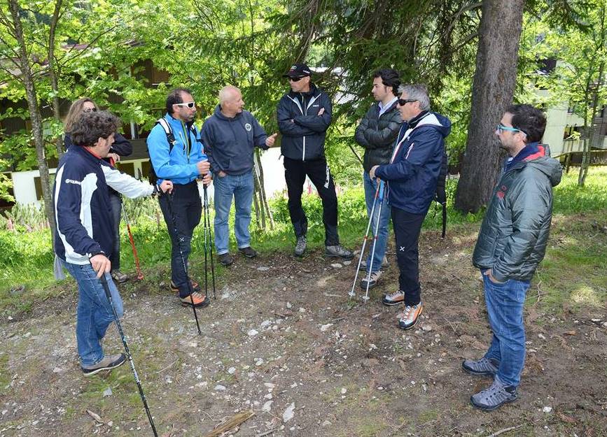 Markus Waldner e il comitato 3Tre durante la ricognizione del Canalone Miramonti - Foto Bisti  