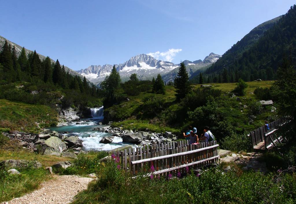 quattro passi nel fiume foto Giudicarie.com b