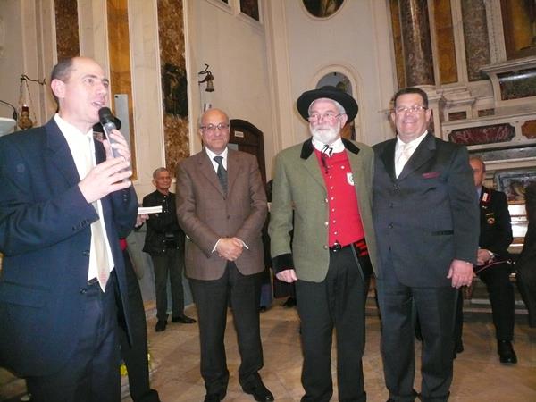 il maestro Rocco di Rella il sindaco di Ruvo e Flavio e Vincenzo 1