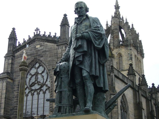 Adam Smith statua