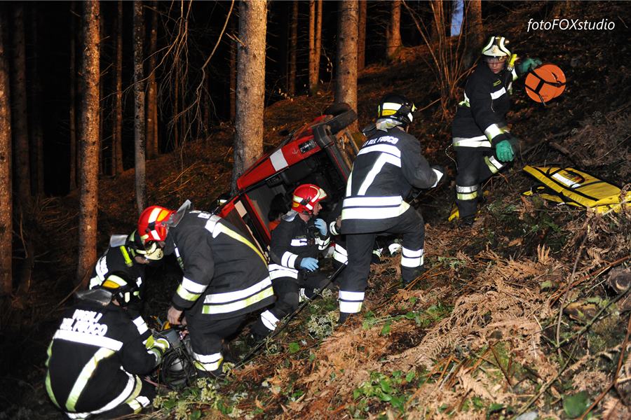 manovra vigili del Fuoco Tione- foto fox 2