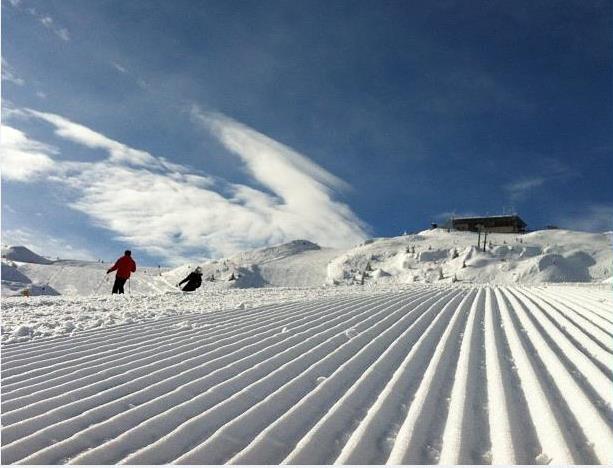 Madonna di Campiglio: ultimi giorni sugli sci. Si potrà sciare sulle piste dello Spinale, del Grostè e della Pradalago salendo con la seggiovia "Fortini"