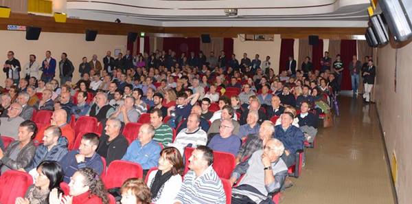 A tione Progetto Trentino Teatro Comunale la sala 1 A tione Progetto Trentino Teatro Comunale la sala 1